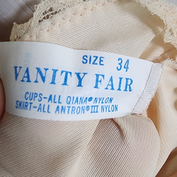 Vintage Vanity Fair Nylon Full Slip - Picture 5 of 7